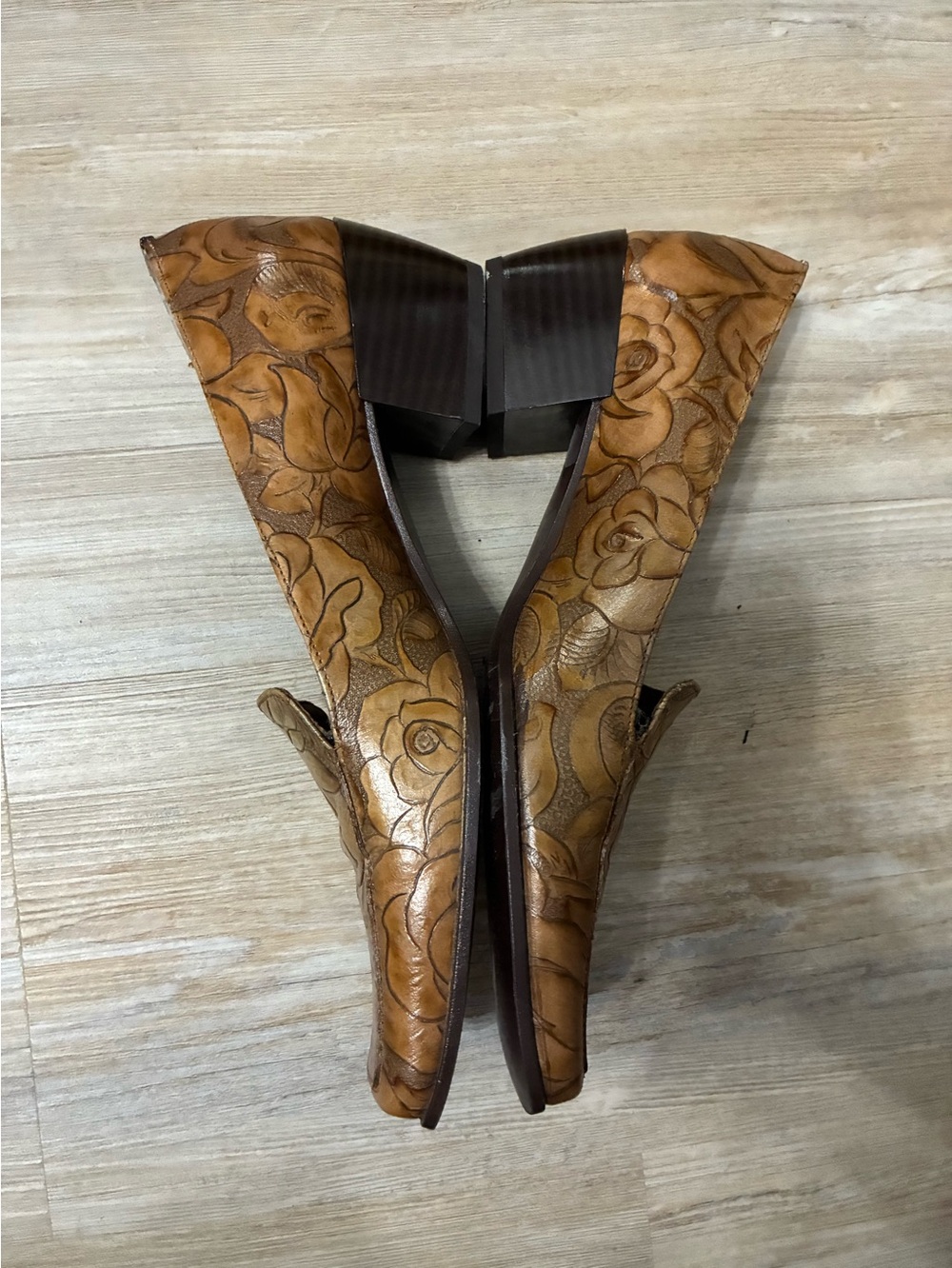 Floral shoes - Picture 3 of 7